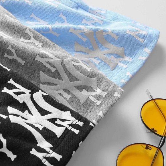 New York Yankees - Picture 4 of 5